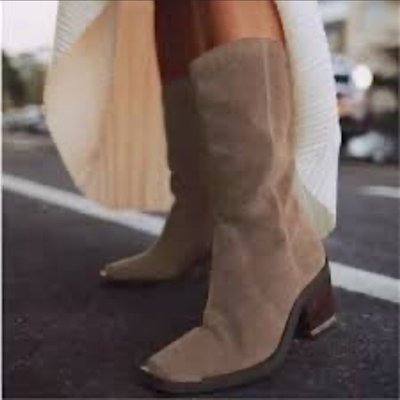 NEW ▶️ Vince Camuto ◀️ Babellie Western BootSize 9